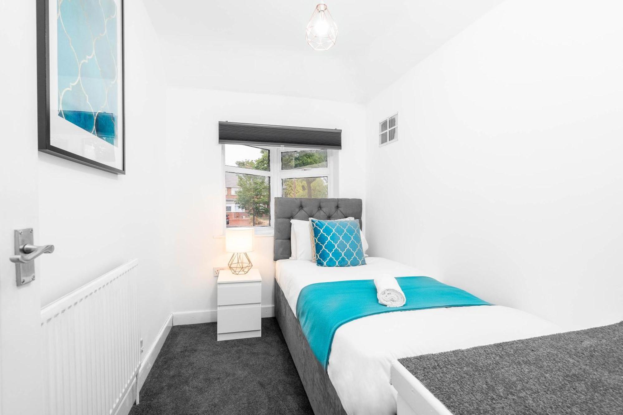 4 Bedroom House - Accommodates 7 - Garden - Parking - Netflix - Wifi - 559T Birmingham Exterior foto